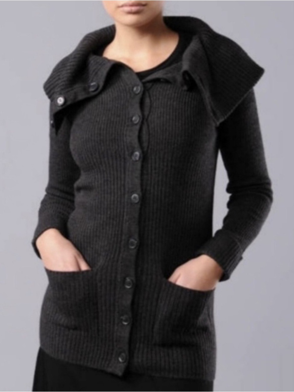 Vince Wool & Alpaca Ribbed Foldover Collar
Cardigan Sweater